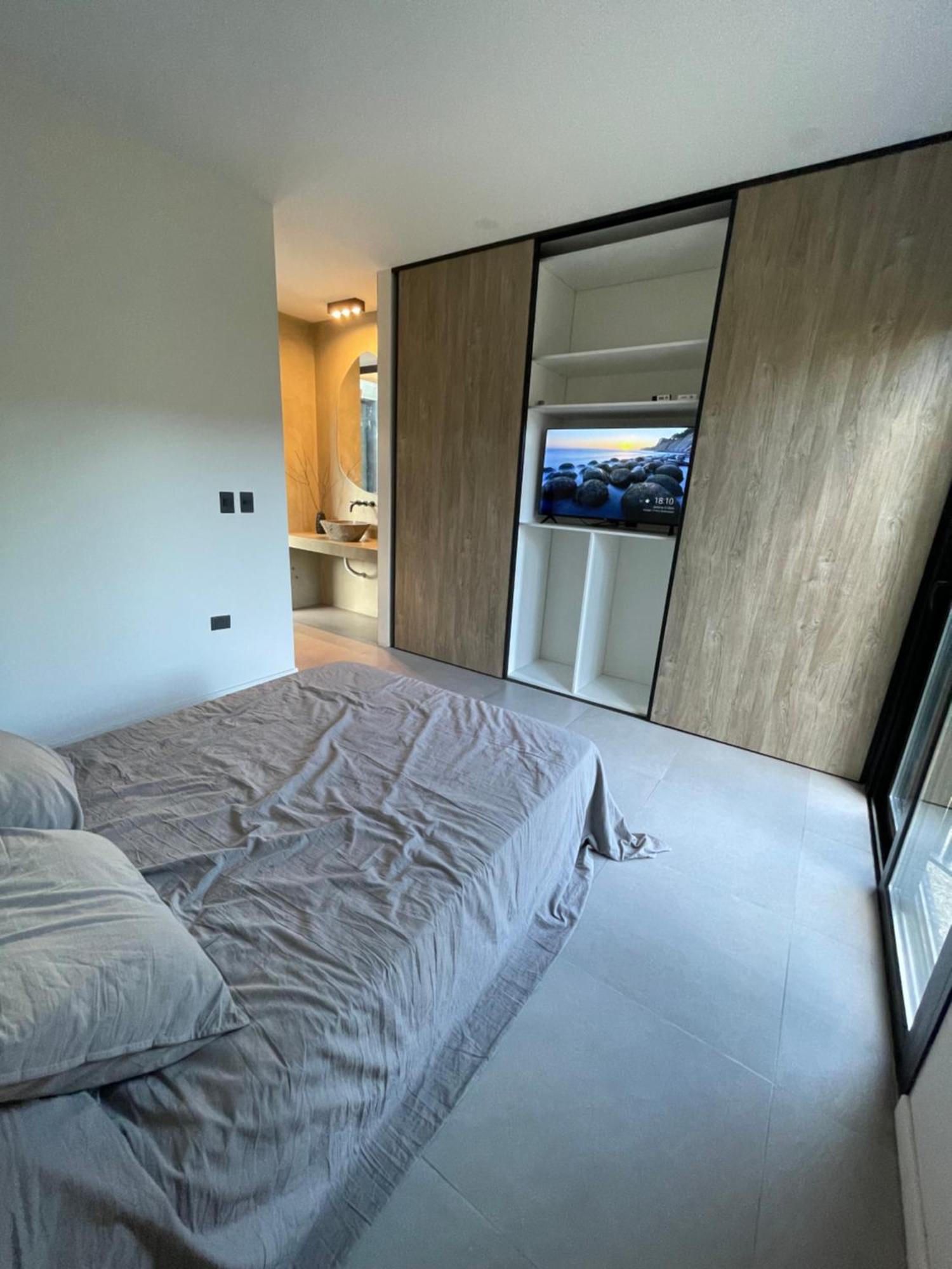 Rumaranch Solo Parejas Casa Con Pileta Privada A 20 Mts Del Rio *