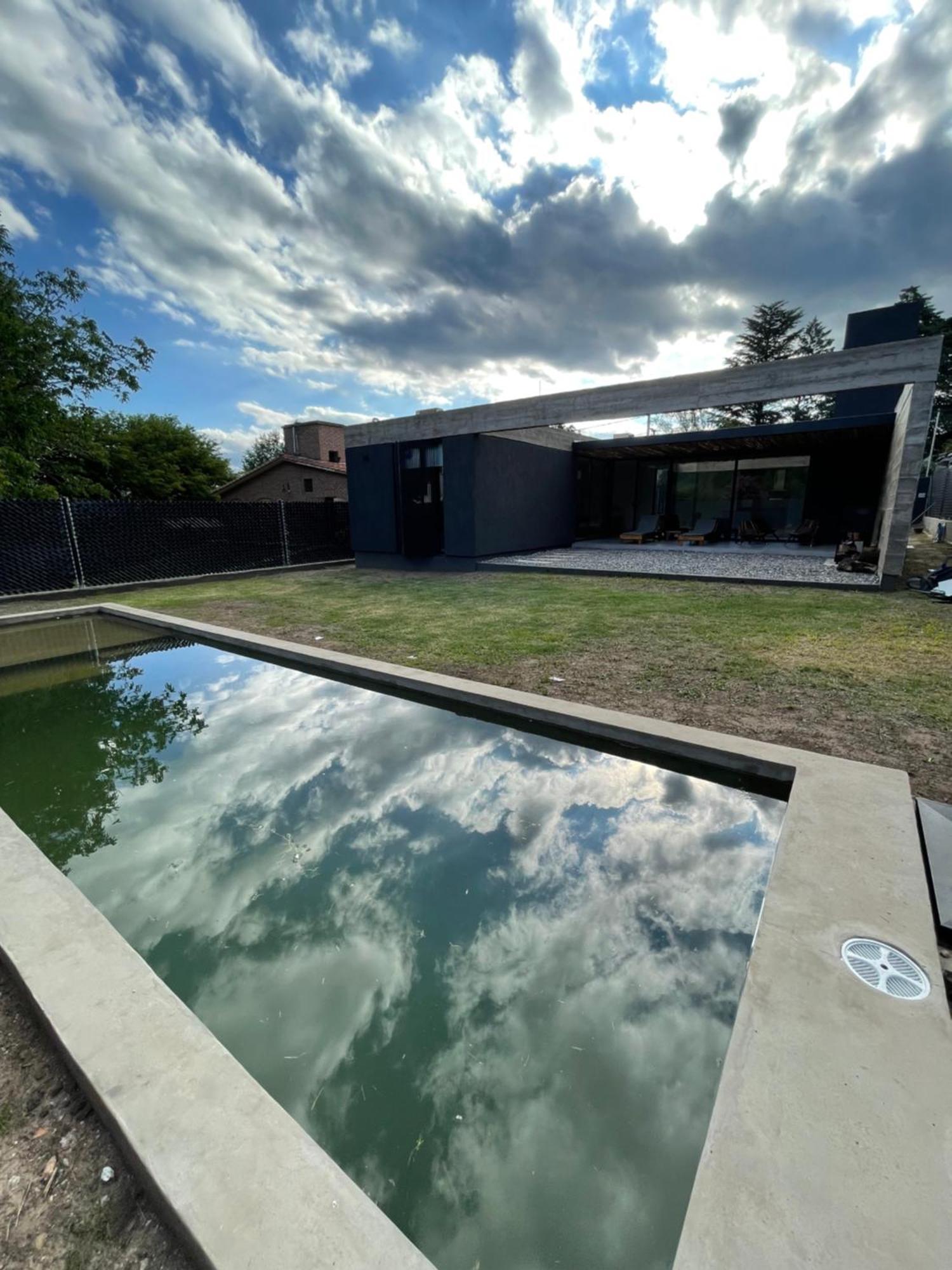 Rumaranch Solo Parejas Casa Con Pileta Privada A 20 Mts Del Rio Holiday home